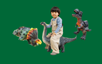 カラフルな恐竜スーツの子どもたち